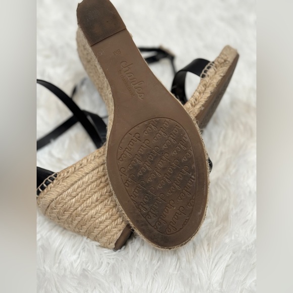 Excellent condition. Wedge , espadrille sandals. Black straps - Picture 7 of 7